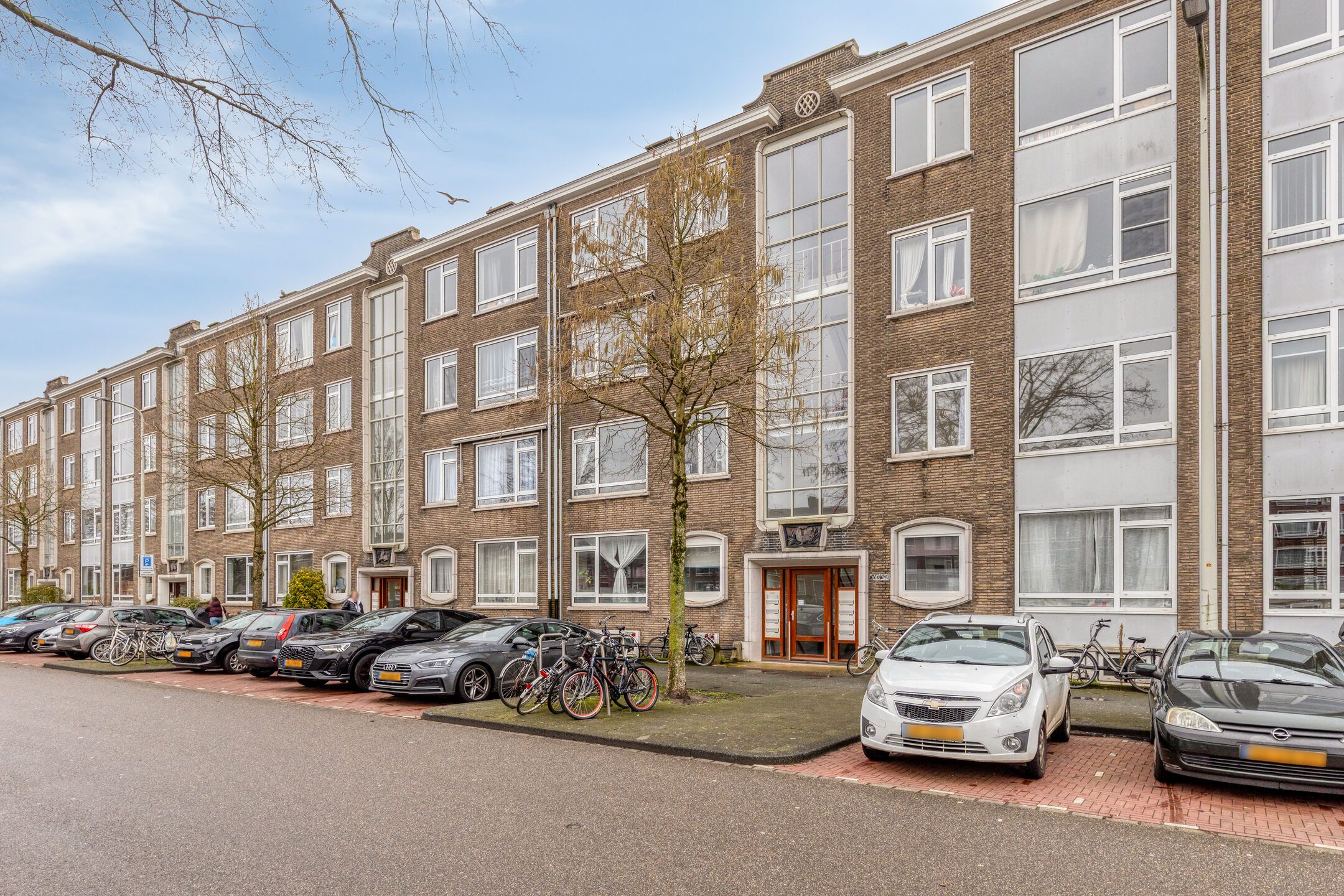 Photo 3 of Veenendaalkade 592