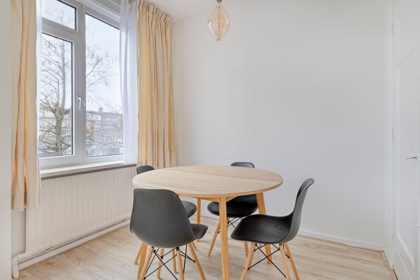 Photo 10 of Veenendaalkade 592