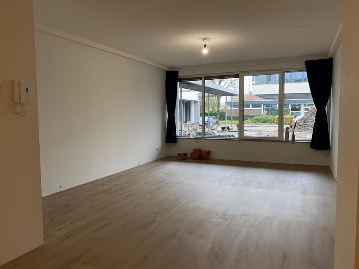 Photo 2 of Jellingastraat 9