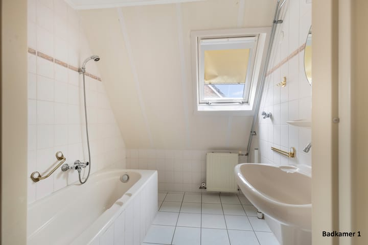 Foto 26 van Korenbloem 1-B