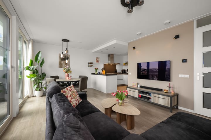 Foto 5 van Razende Bol 15