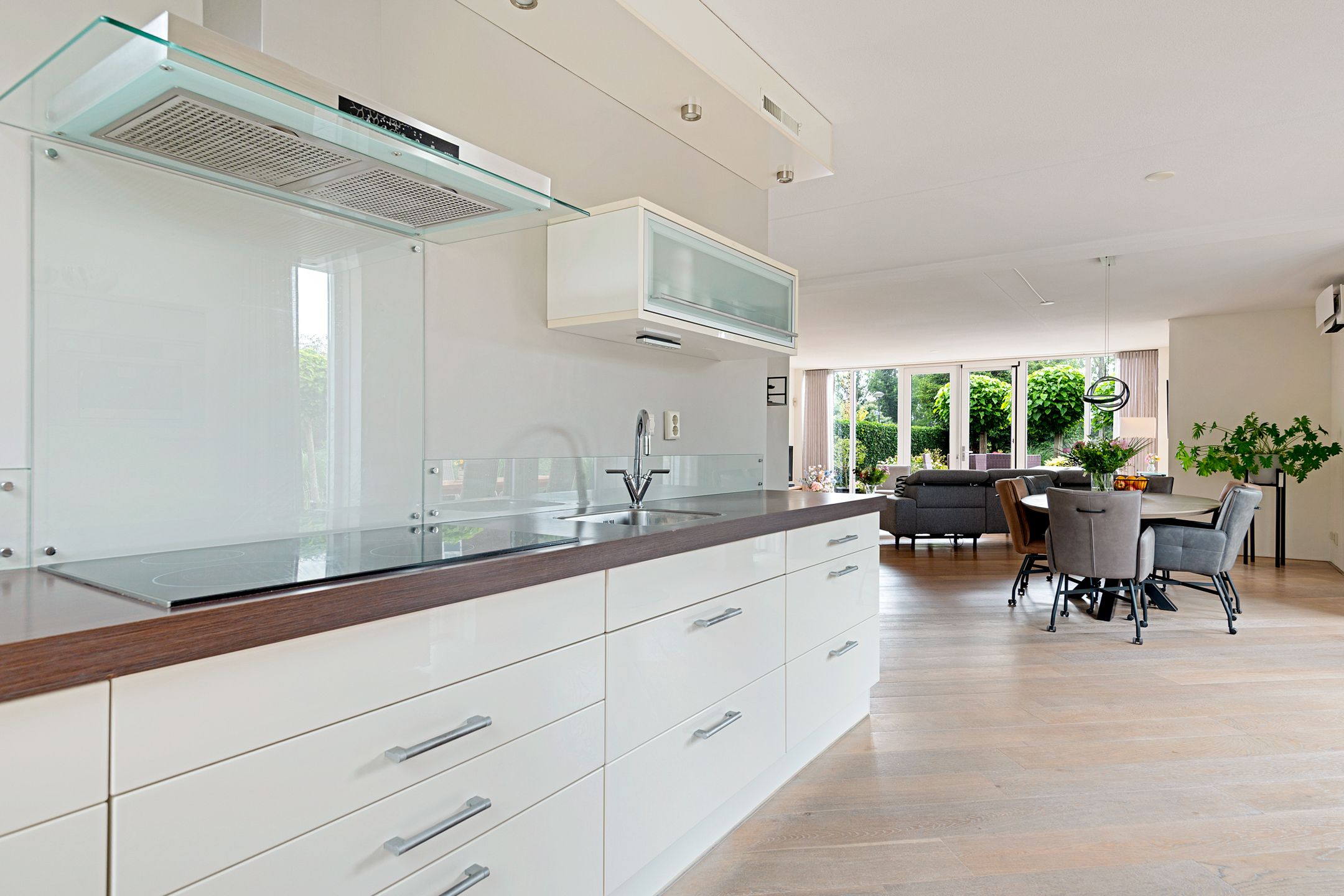 Photo 12 of Spectrum 21