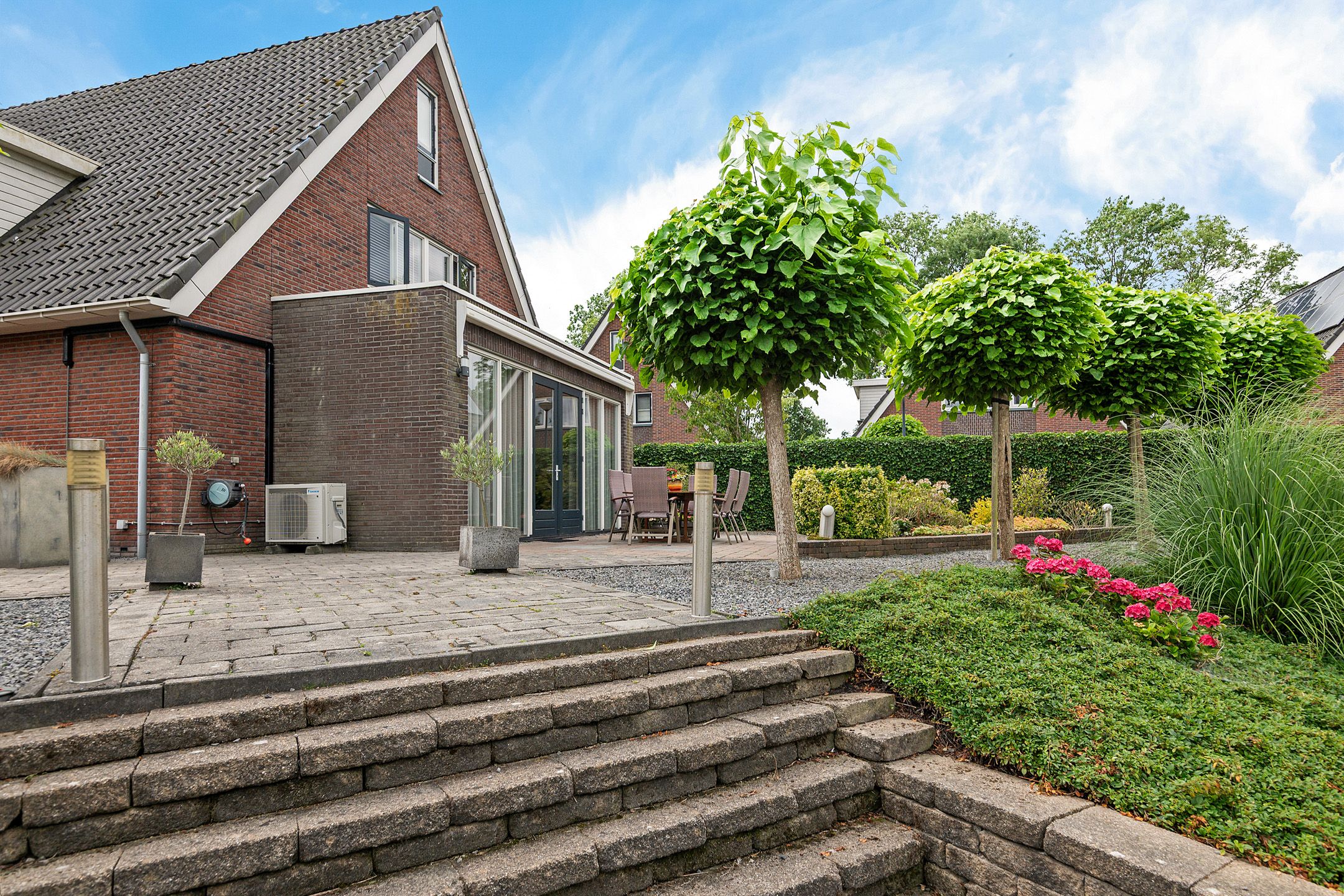 Photo 27 of Spectrum 21