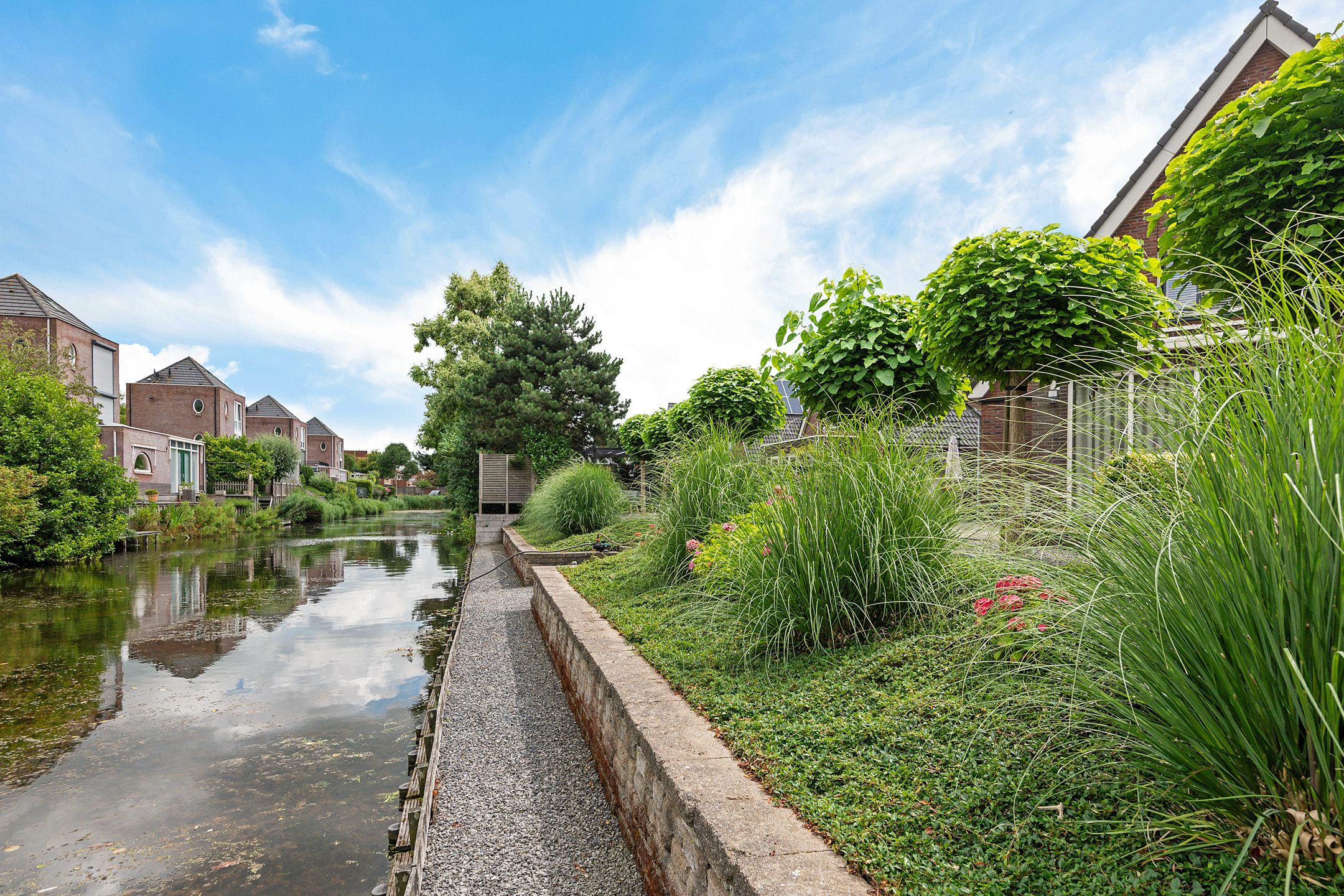 Photo 30 of Spectrum 21