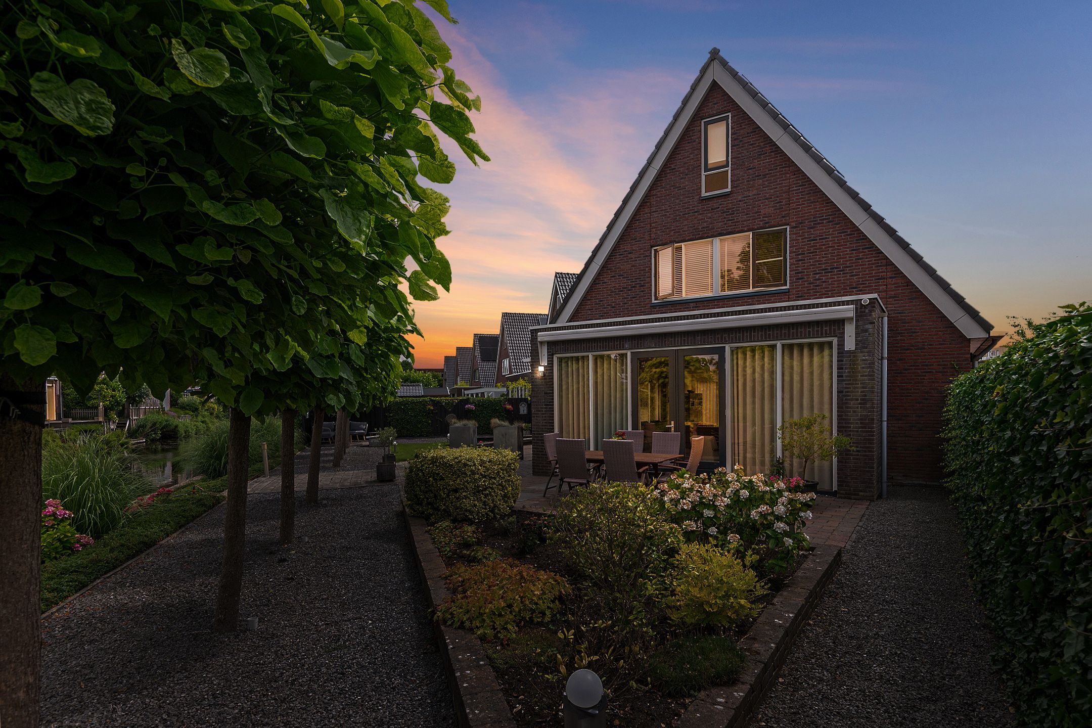 Photo 33 of Spectrum 21