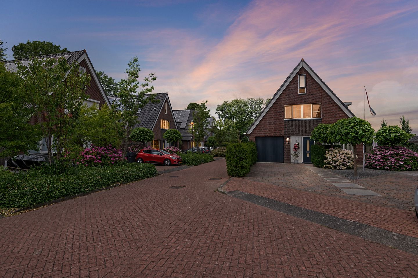 Photo 34 of Spectrum 21