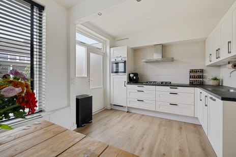 Spitael 57 tertiary image