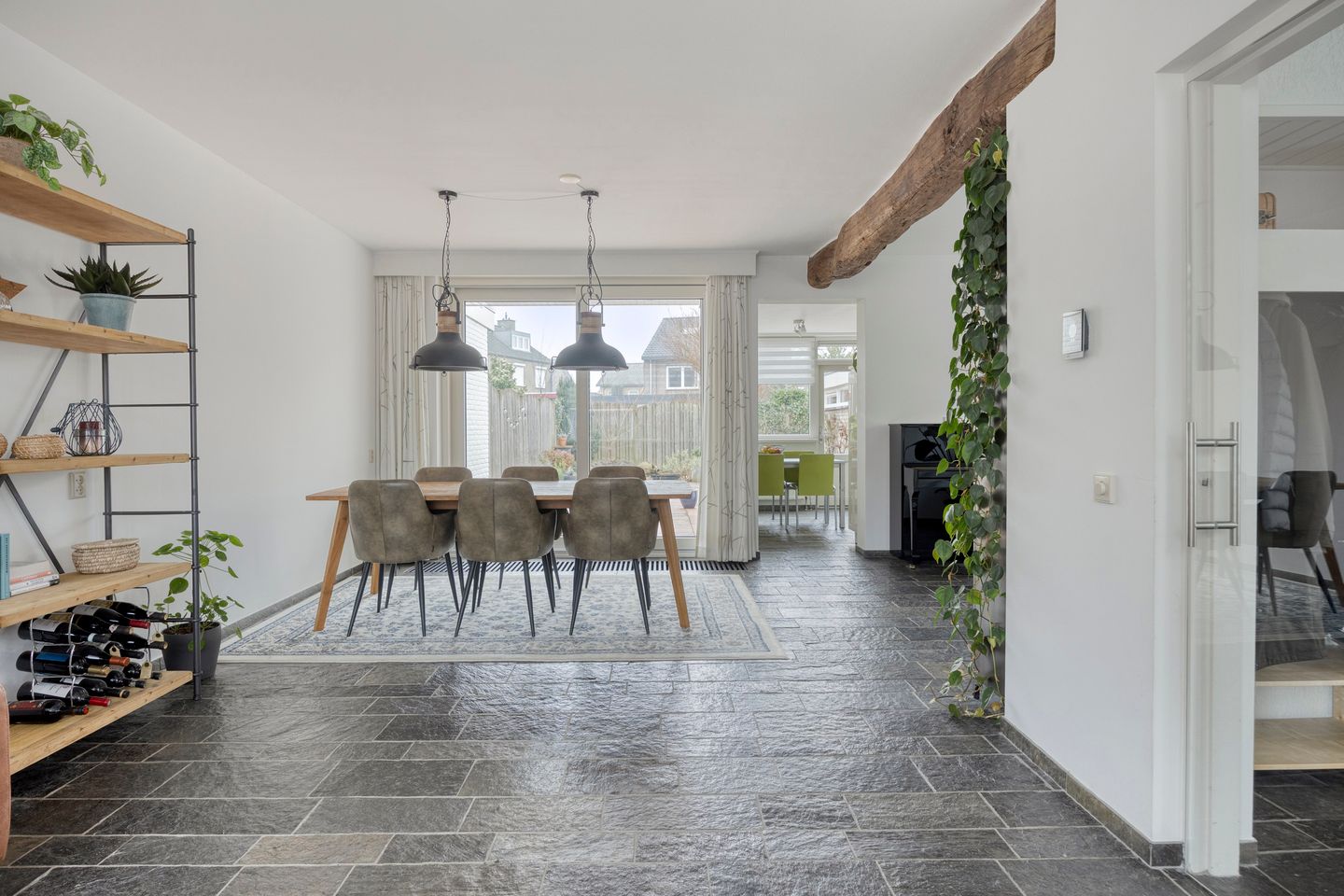 Photo 10 of Heirstraat 11