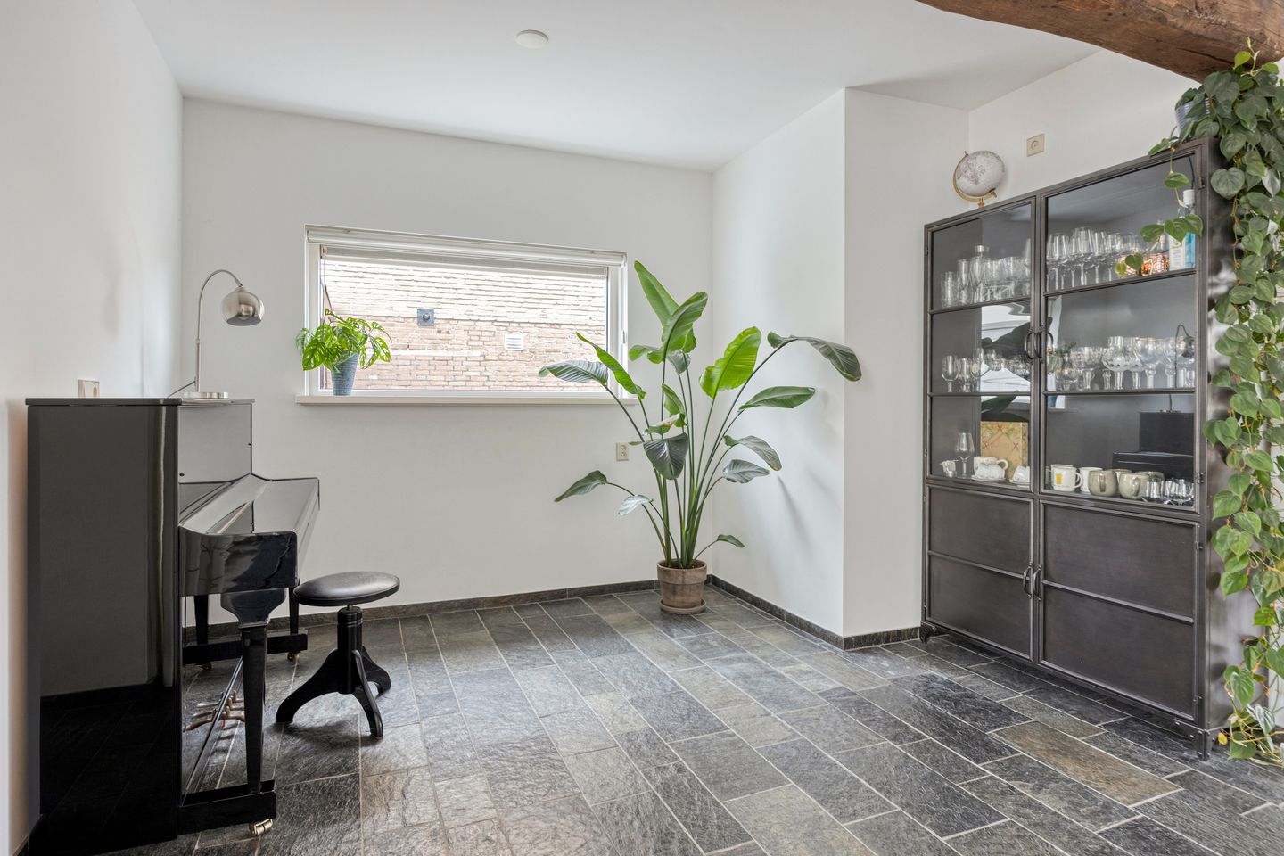 Photo 14 of Heirstraat 11