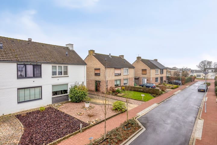 Photo 34 of Heirstraat 11