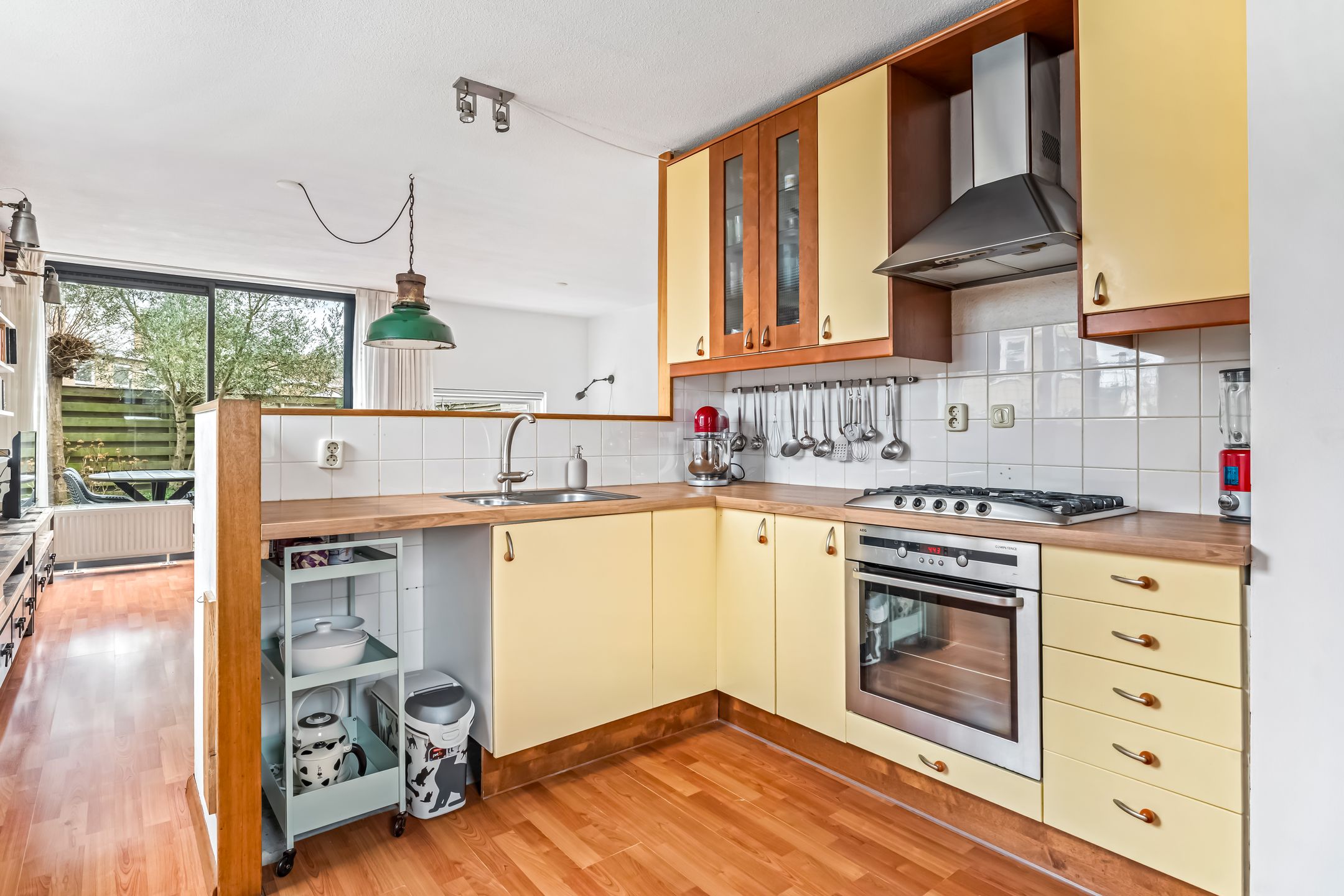 Photo 3 of Cantharel 1