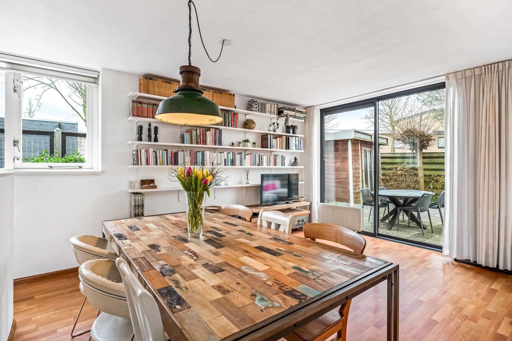 Photo 6 of Cantharel 1