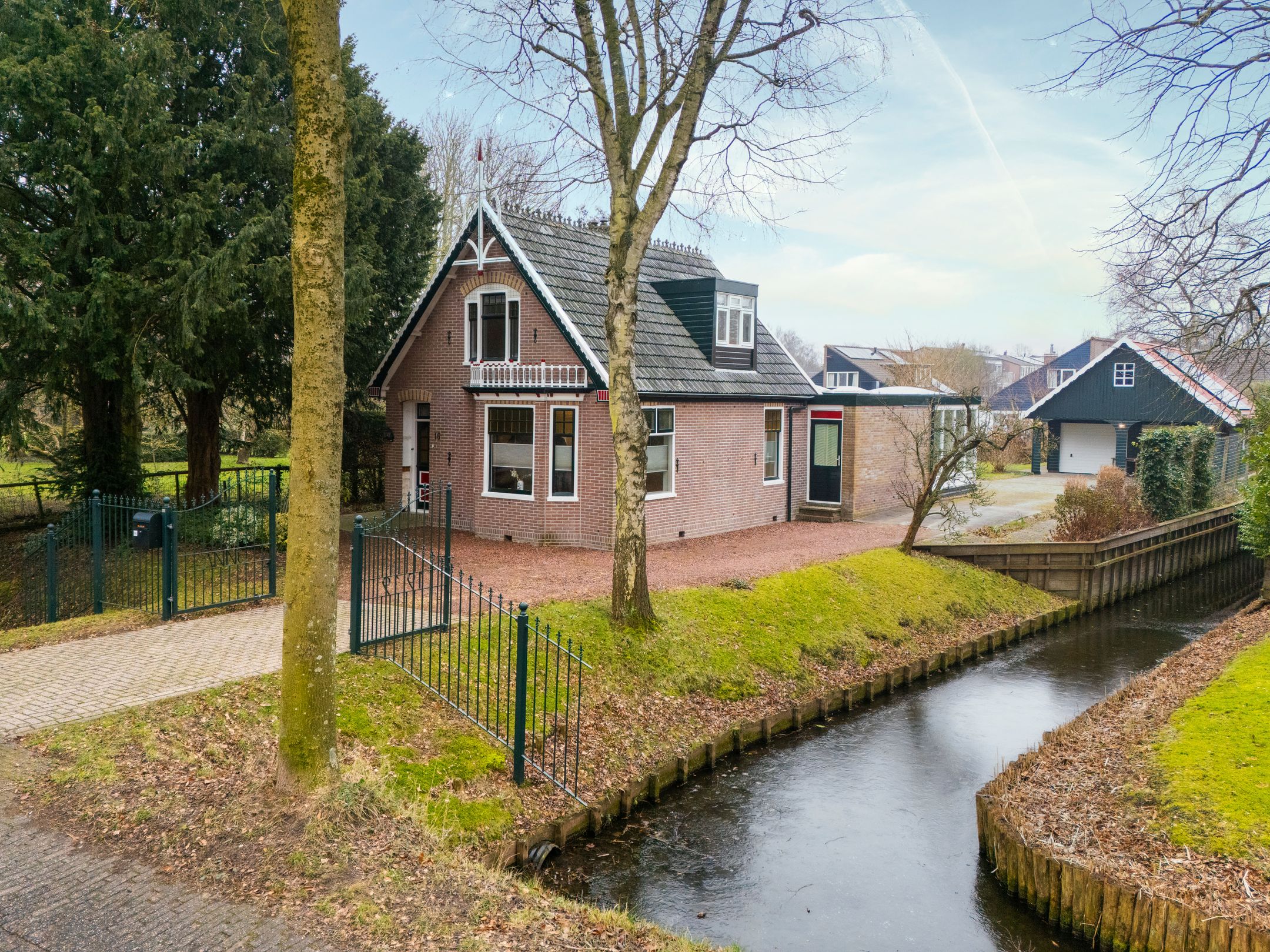 Photo 6 of Dorpsstraat 16