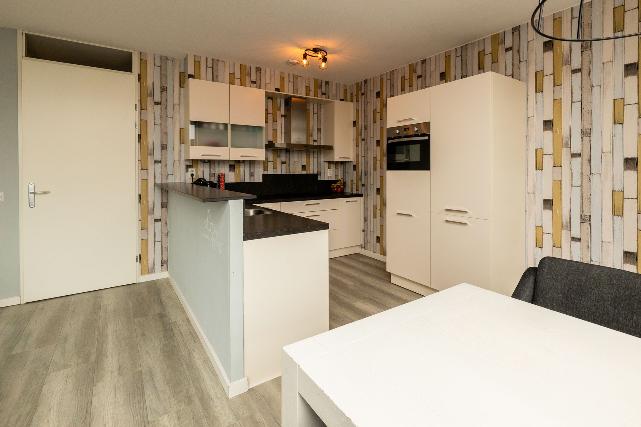 Foto 12 van Van Poeljestraat 23