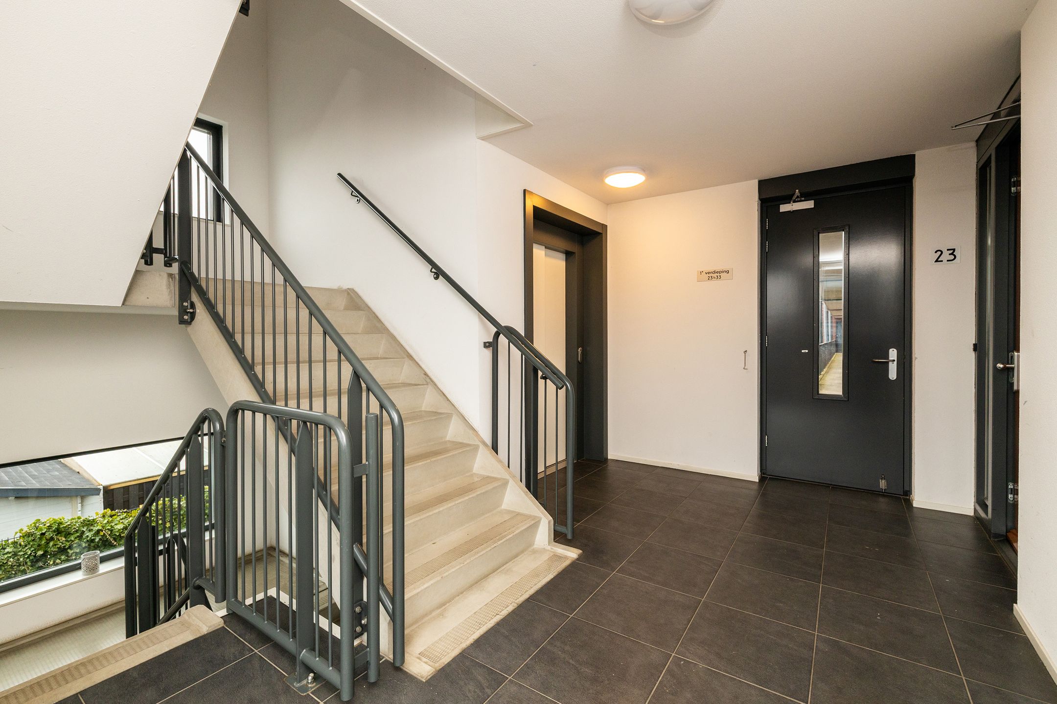 Foto 30 van Van Poeljestraat 23