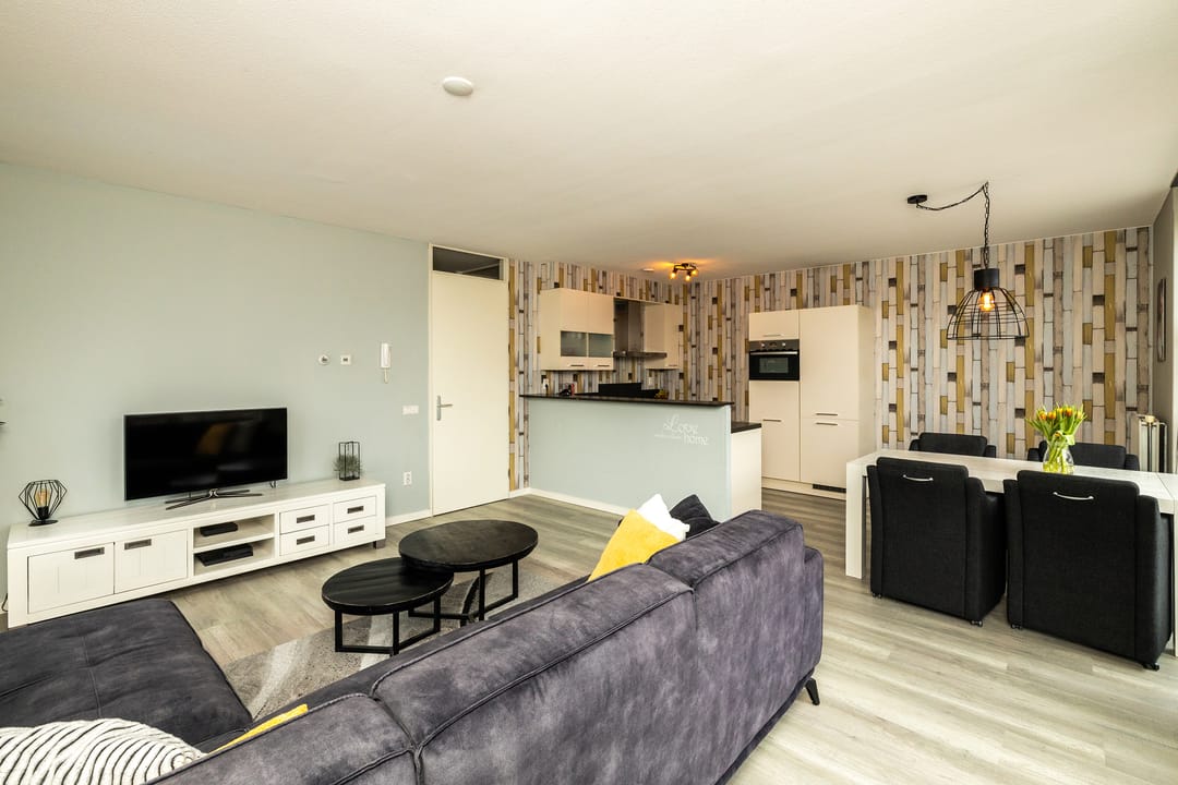 Foto 8 van Van Poeljestraat 23