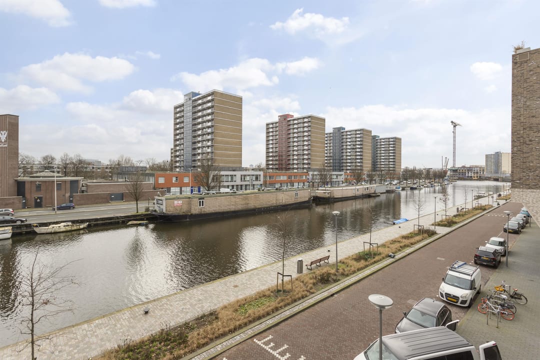 Foto 16 van 1e Lulofsdwarsstraat 8-A