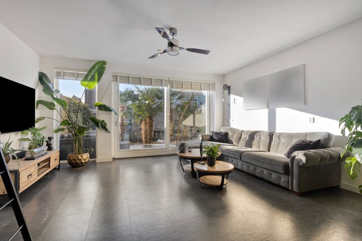 Photo 2 of Heemraad 71