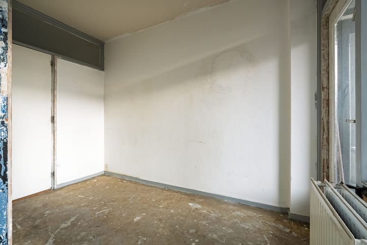 Photo 13 of Van 't Hoffstraat 15-I