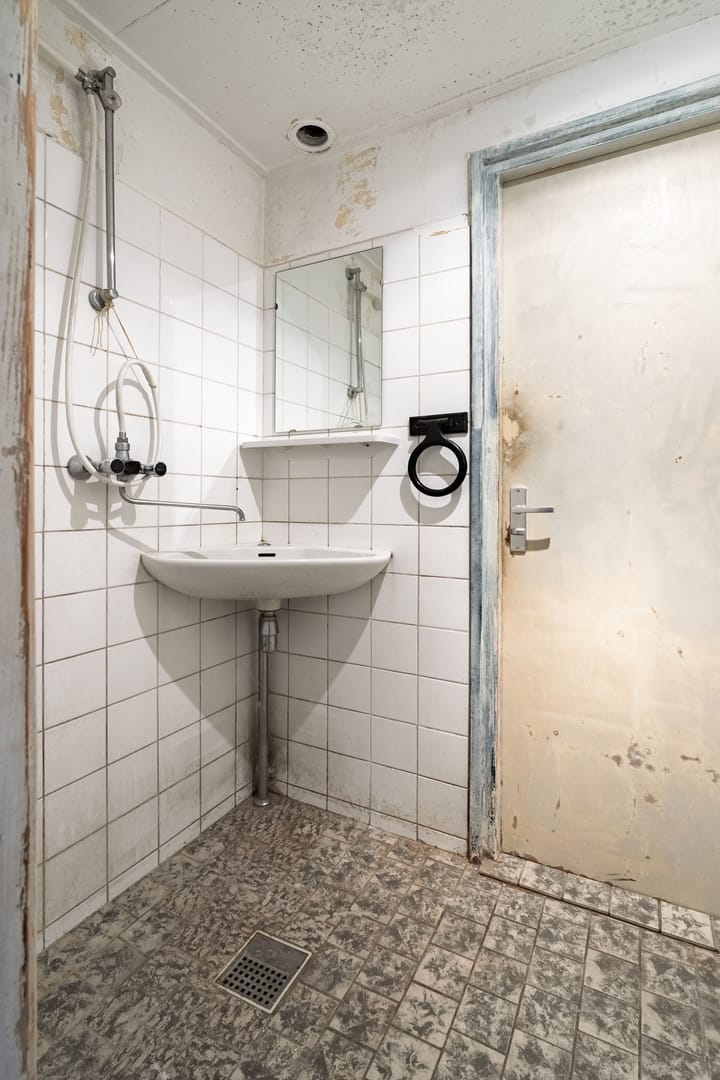 Photo 21 of Van 't Hoffstraat 15-I