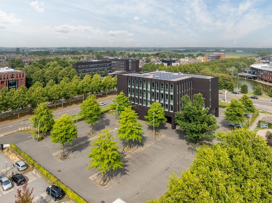 View photo 1 of Bredaseweg 172