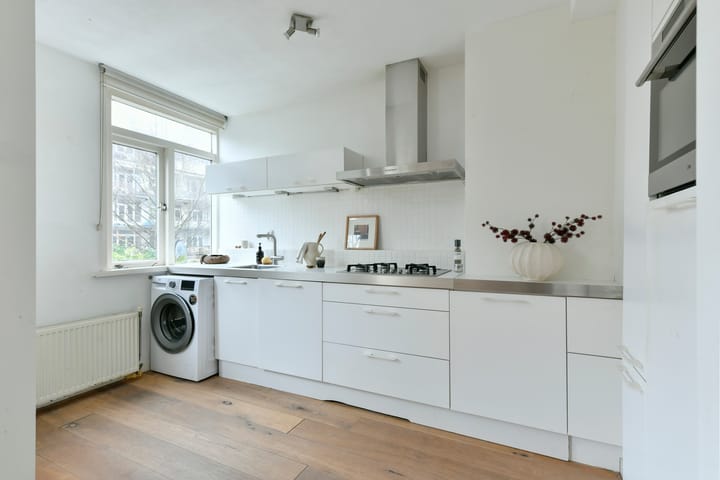 Photo 5 of Admiraal De Ruijterweg 252-1