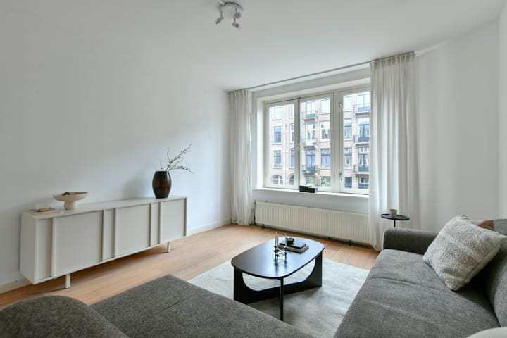 Photo 9 of Admiraal De Ruijterweg 252-1