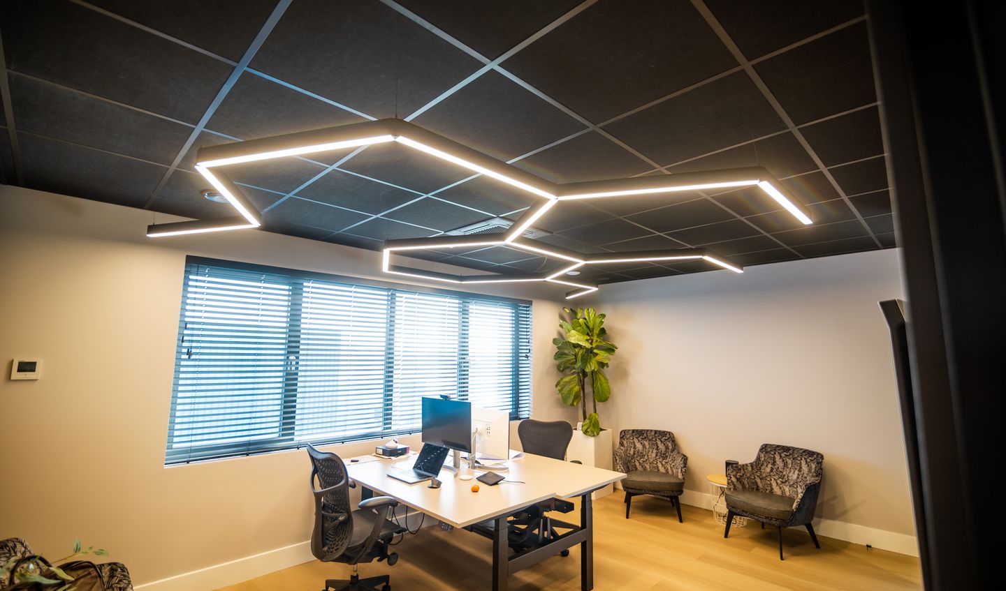 Bekijk foto 2 van Ethaanstraat 3