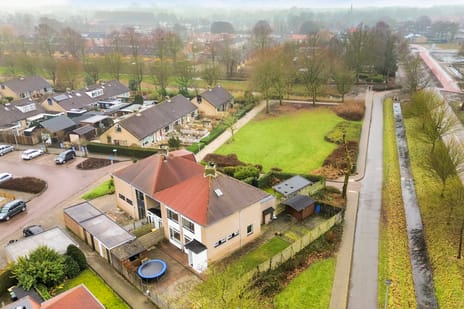 Schoener 18 secondary image