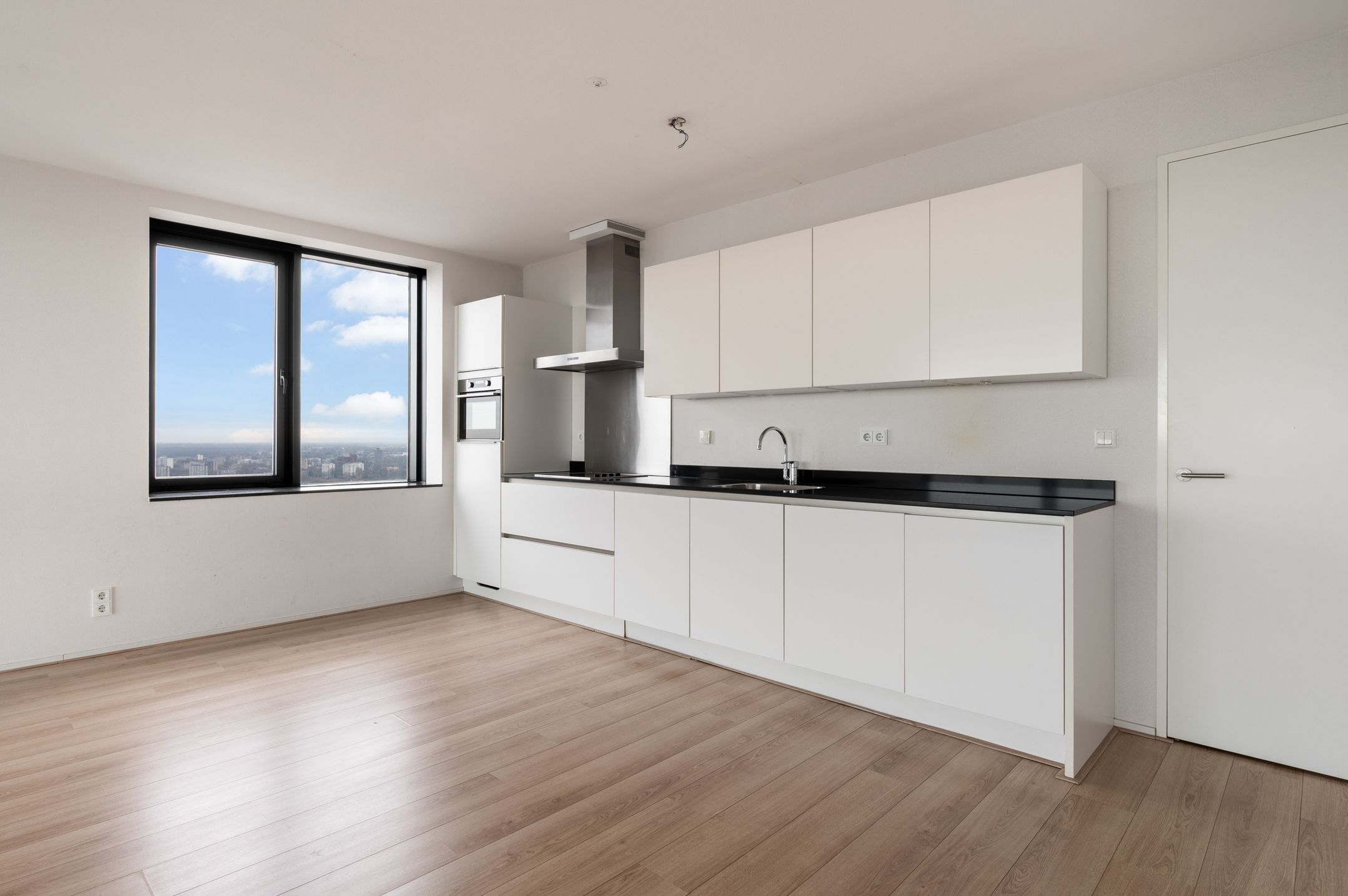 Photo 3 of Anna van Buerenplein 233