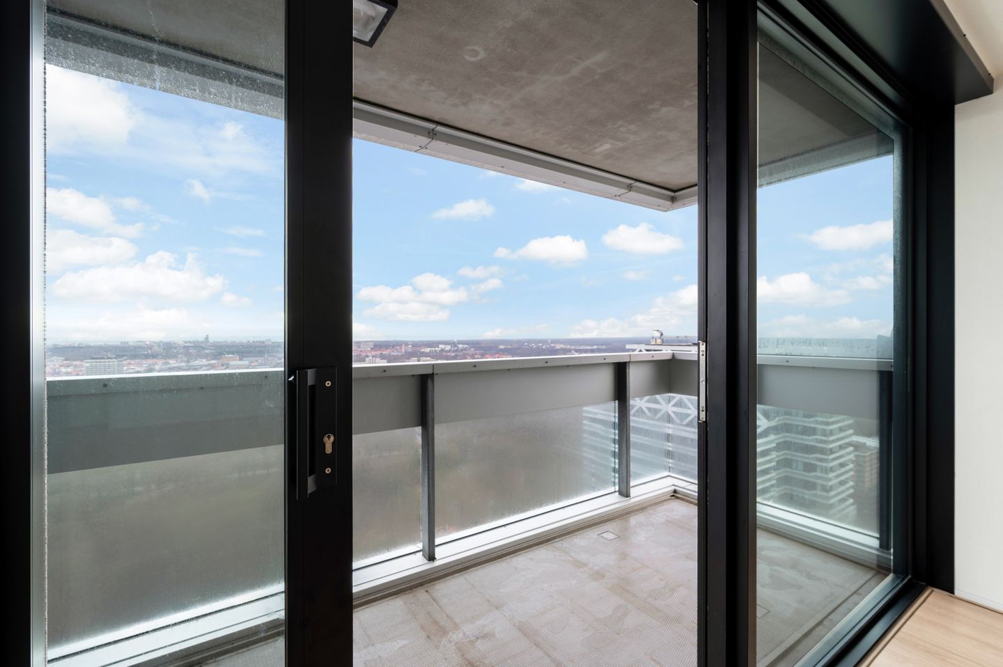 Photo 14 of Anna van Buerenplein 233