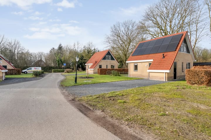 Foto 2 van Bruine Hoopsweg 6-AZ298