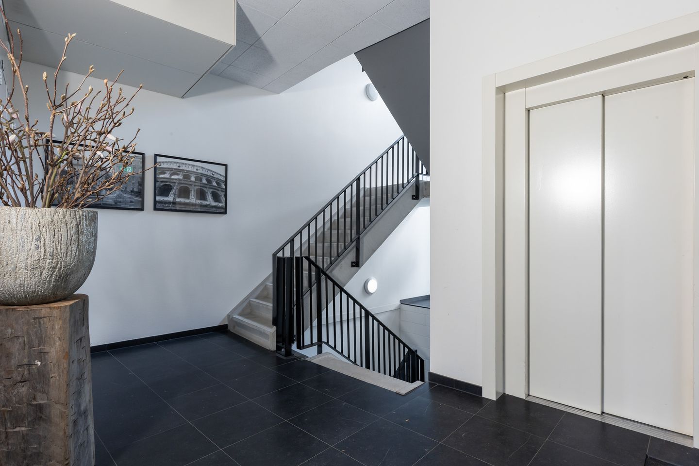 Photo 34 of Baron Sloetkade 257