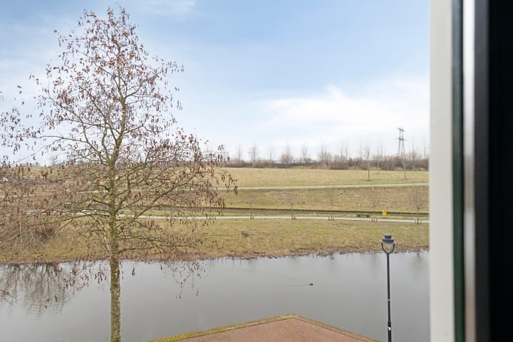 Photo 2 of Schrijverskwartier 65