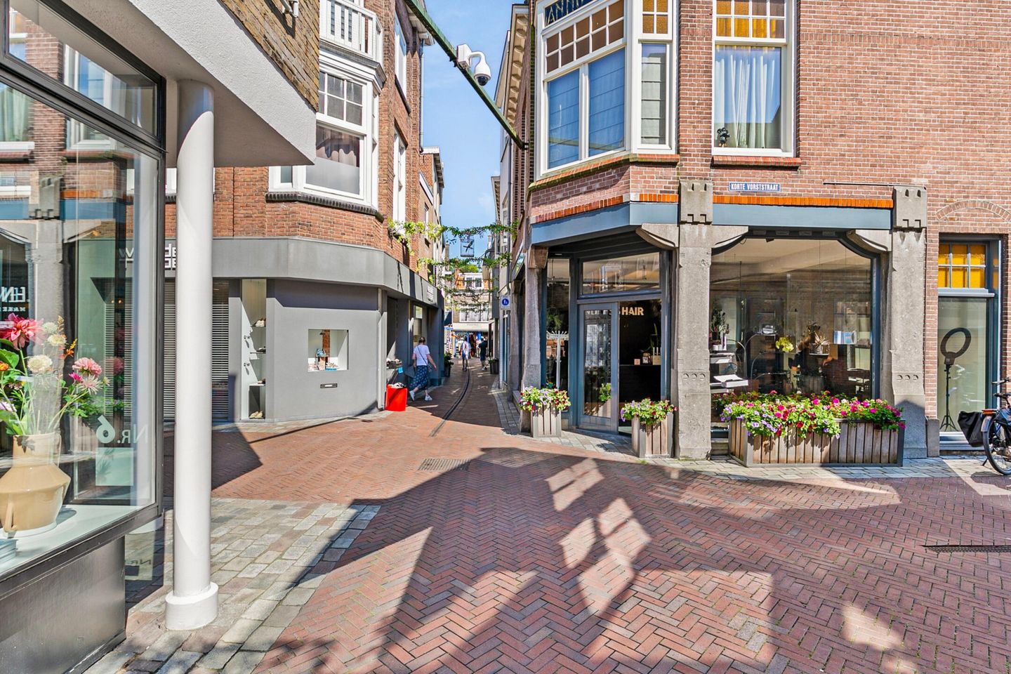 View photo 2 of Papegaaistraat 9