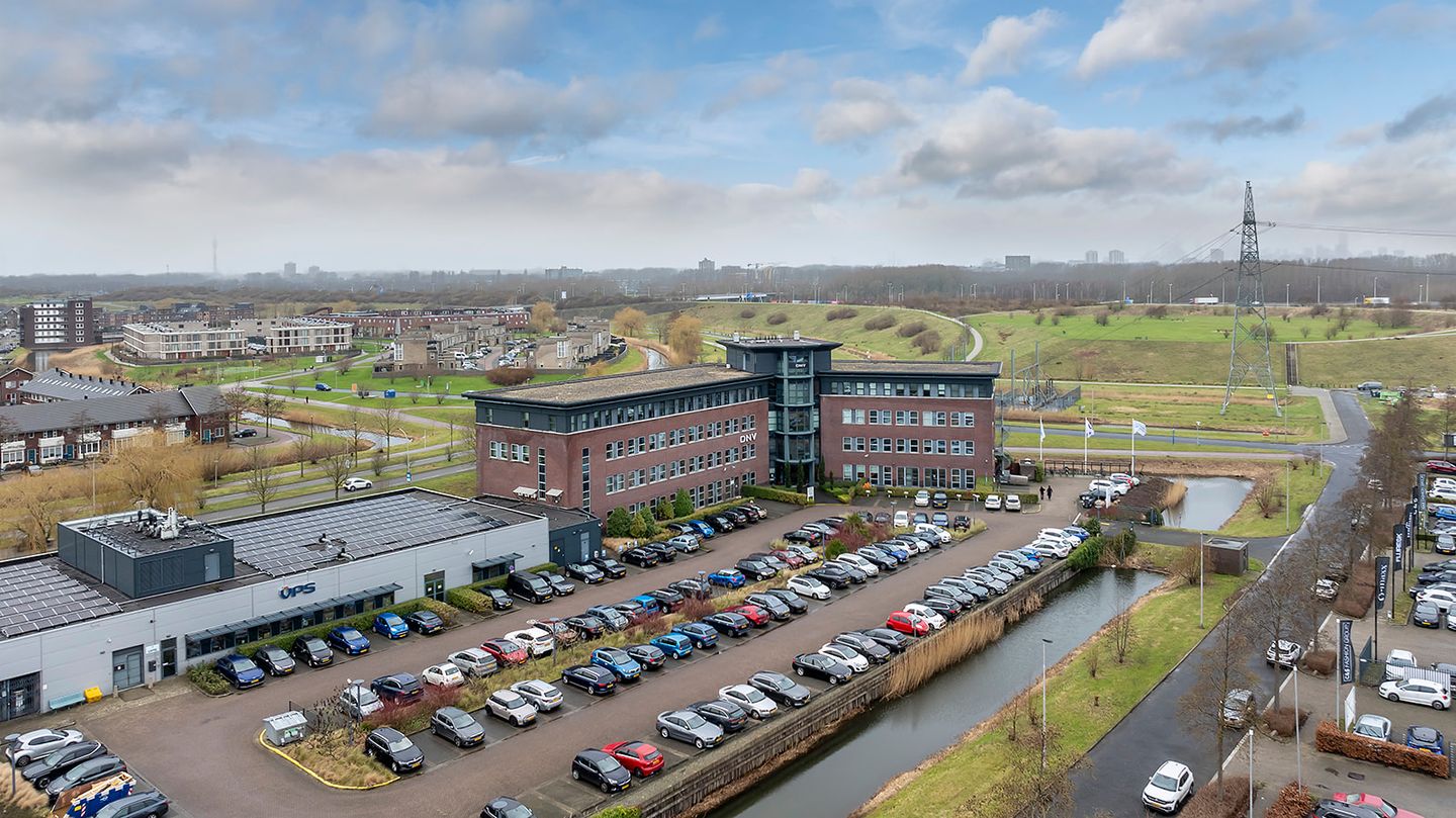 View photo 1 of Zwolseweg 1