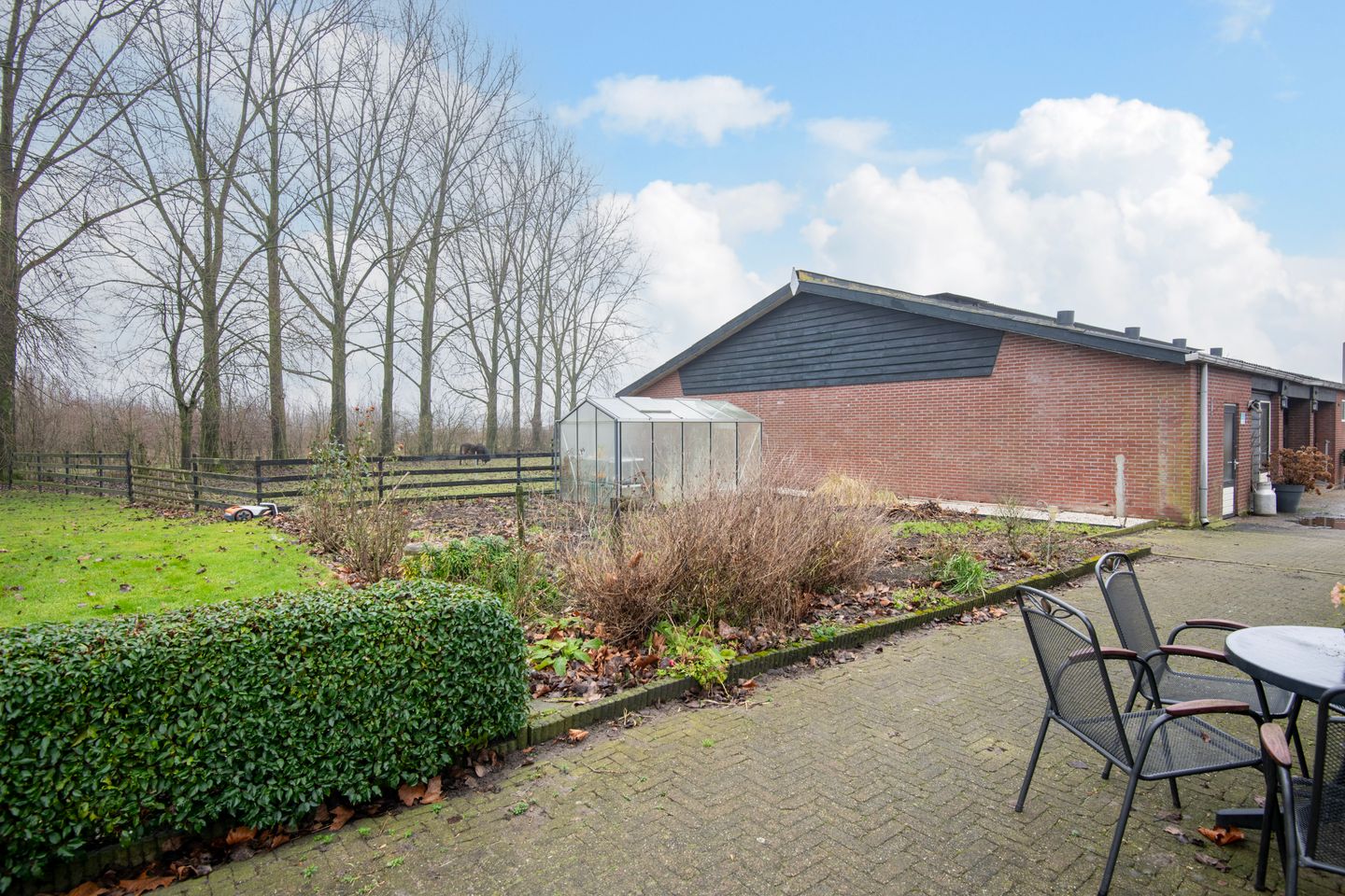 Foto 44 van Hennisdijk 16