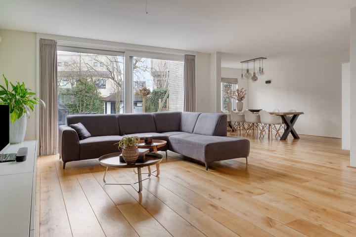 Foto 16 van Leliestraat 6