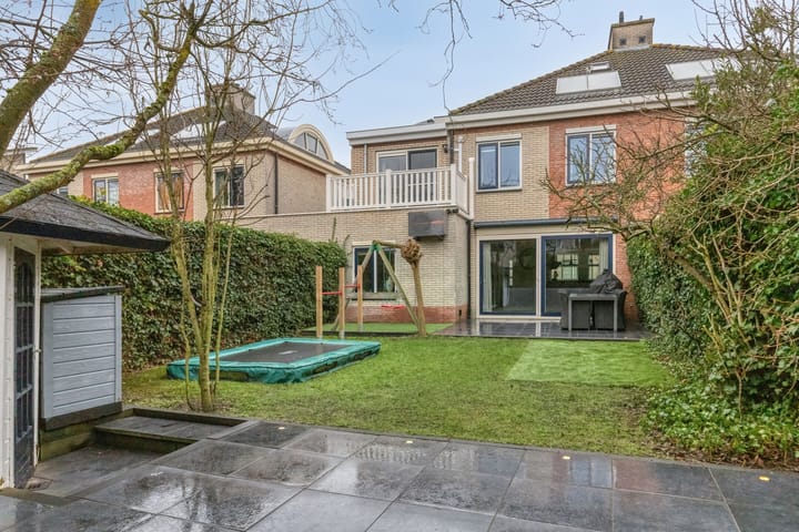 Foto 44 van Leliestraat 6