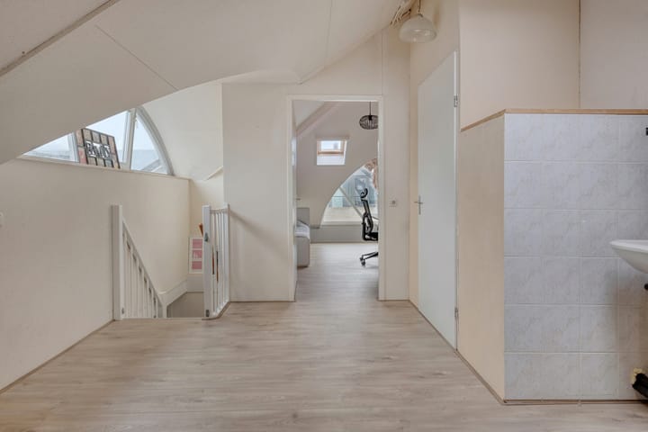 Foto 41 van Leliestraat 6