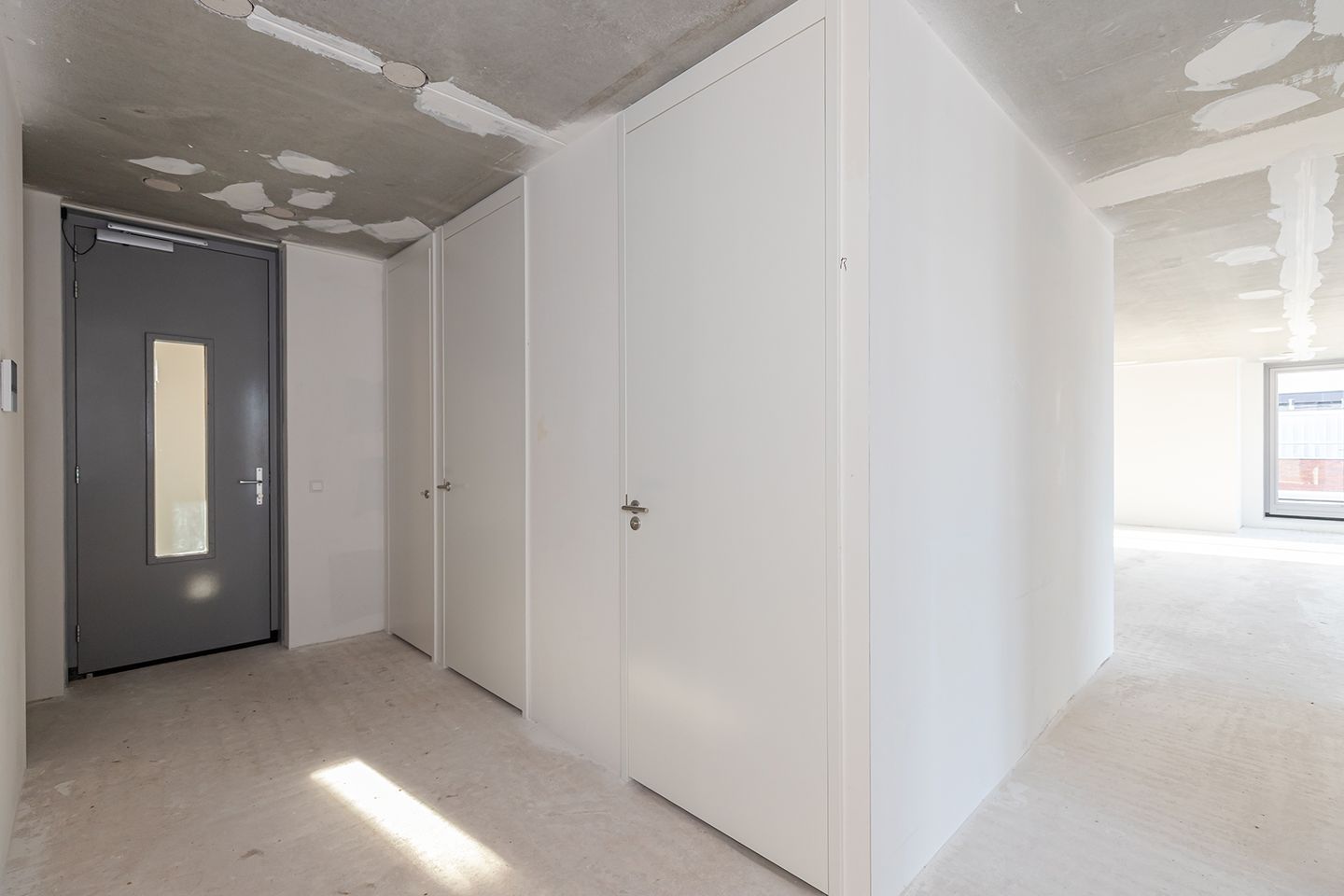 Photo 5 of Dorpsstraat 4-K