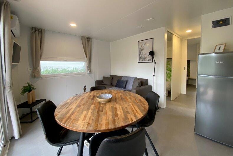 2-bedroom freehold villa in Dordrecht — photo 3 of 5