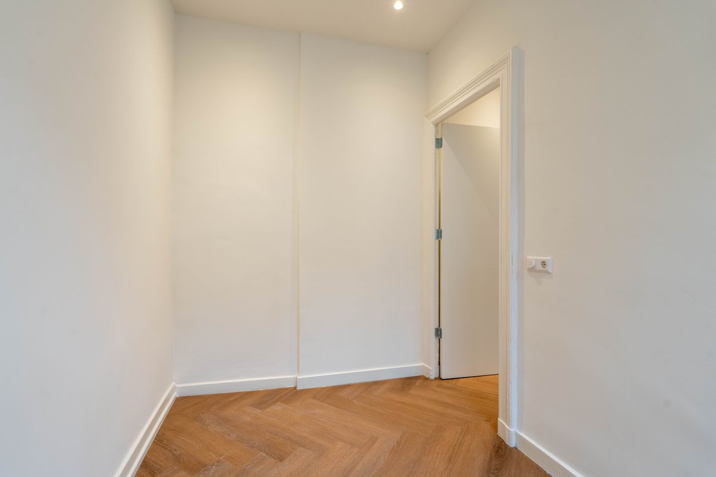 Foto 14 van Van Woustraat 138-1