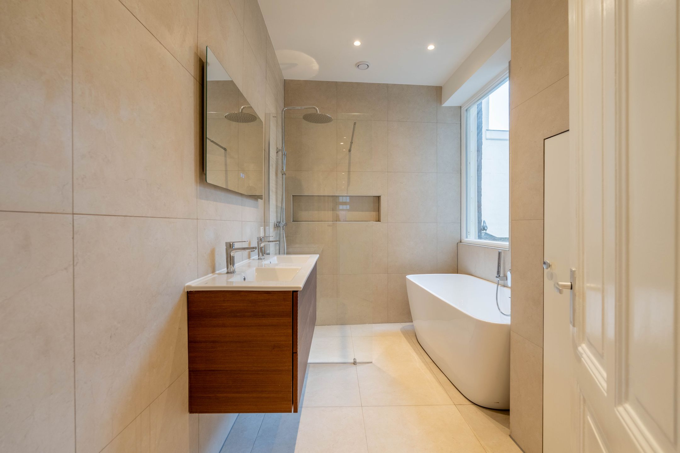 Foto 15 van Van Woustraat 138-1