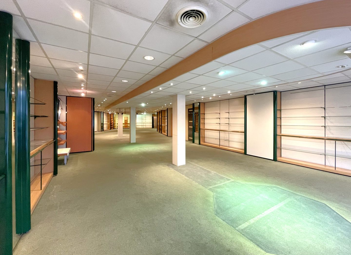 View photo 2 of Stationsstraat 67