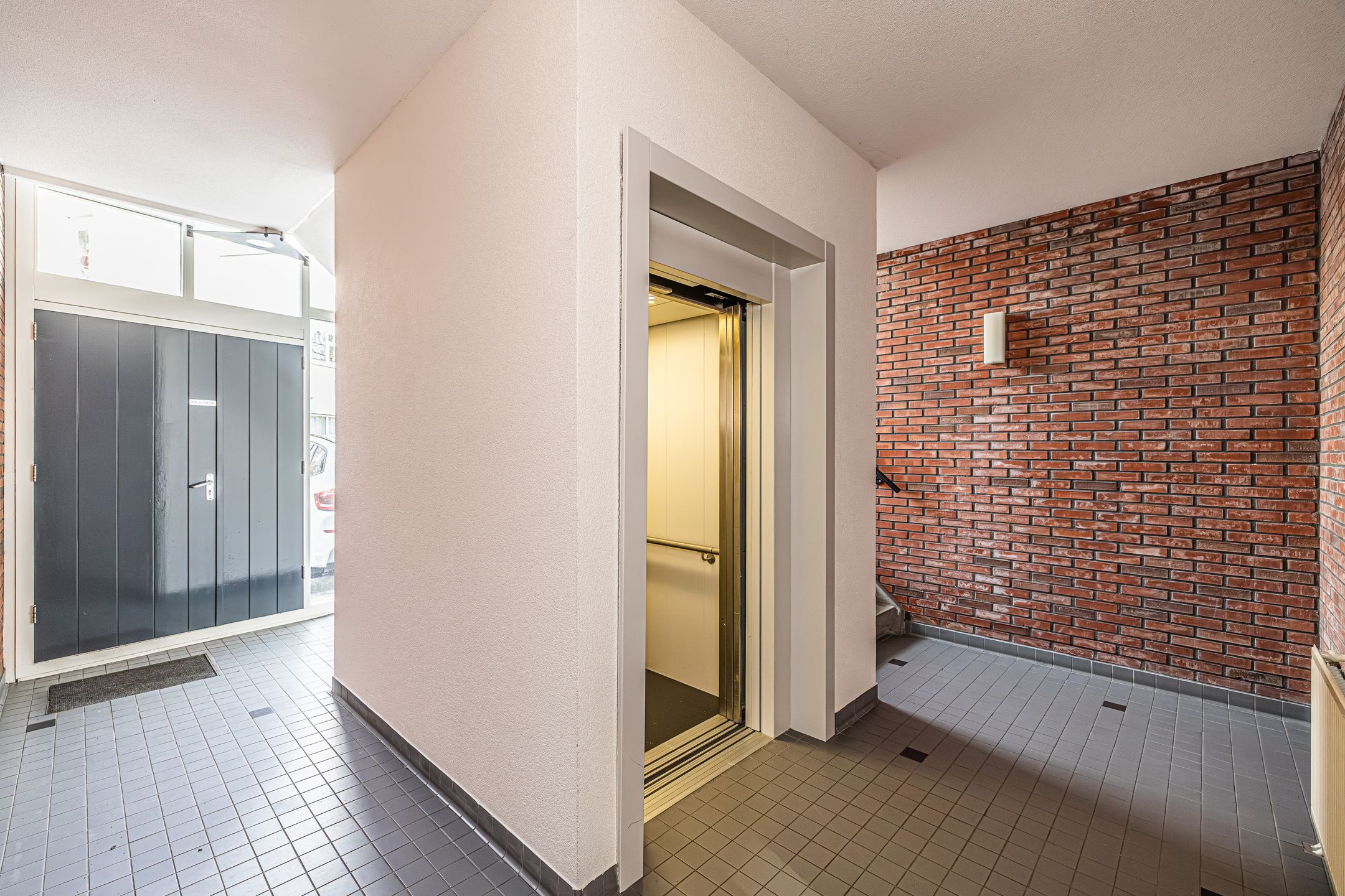 Photo 12 of Rijnsburgersingel 58-E