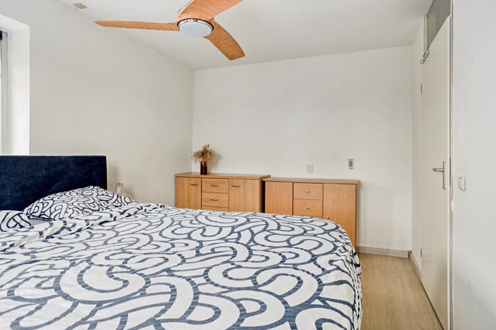 Foto 17 van Pieternel Koomansstraat 76