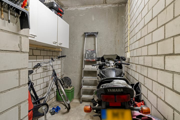 Foto 28 van Pieternel Koomansstraat 76