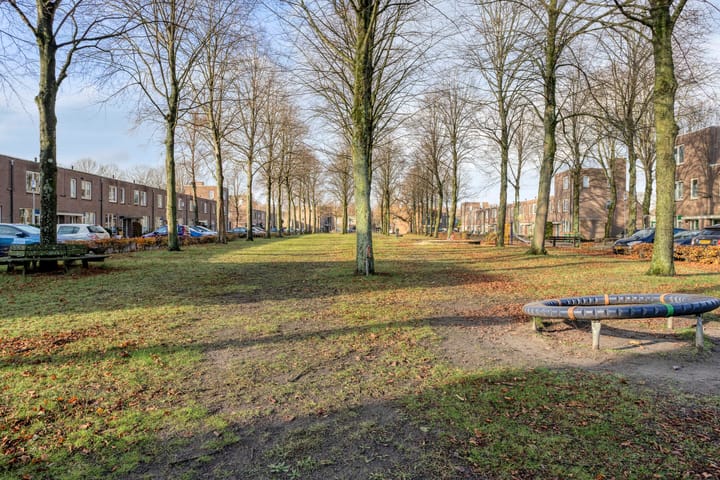 Foto 31 van Pieternel Koomansstraat 76