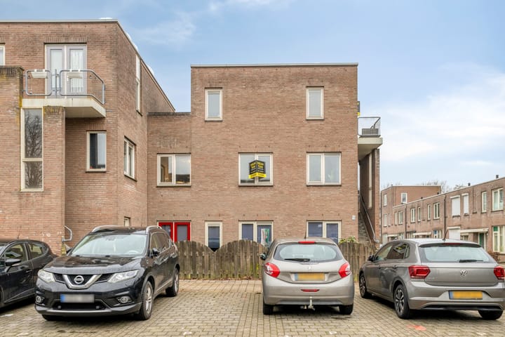 Foto 38 van Pieternel Koomansstraat 76